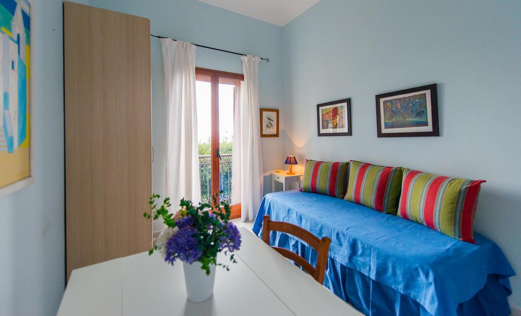Casa La Serissa Τράπανι Δωμάτιο φωτογραφία